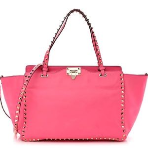 VALENTINO GARAVANI Vitello Medium Rockstud Tote Fuxia Fluo